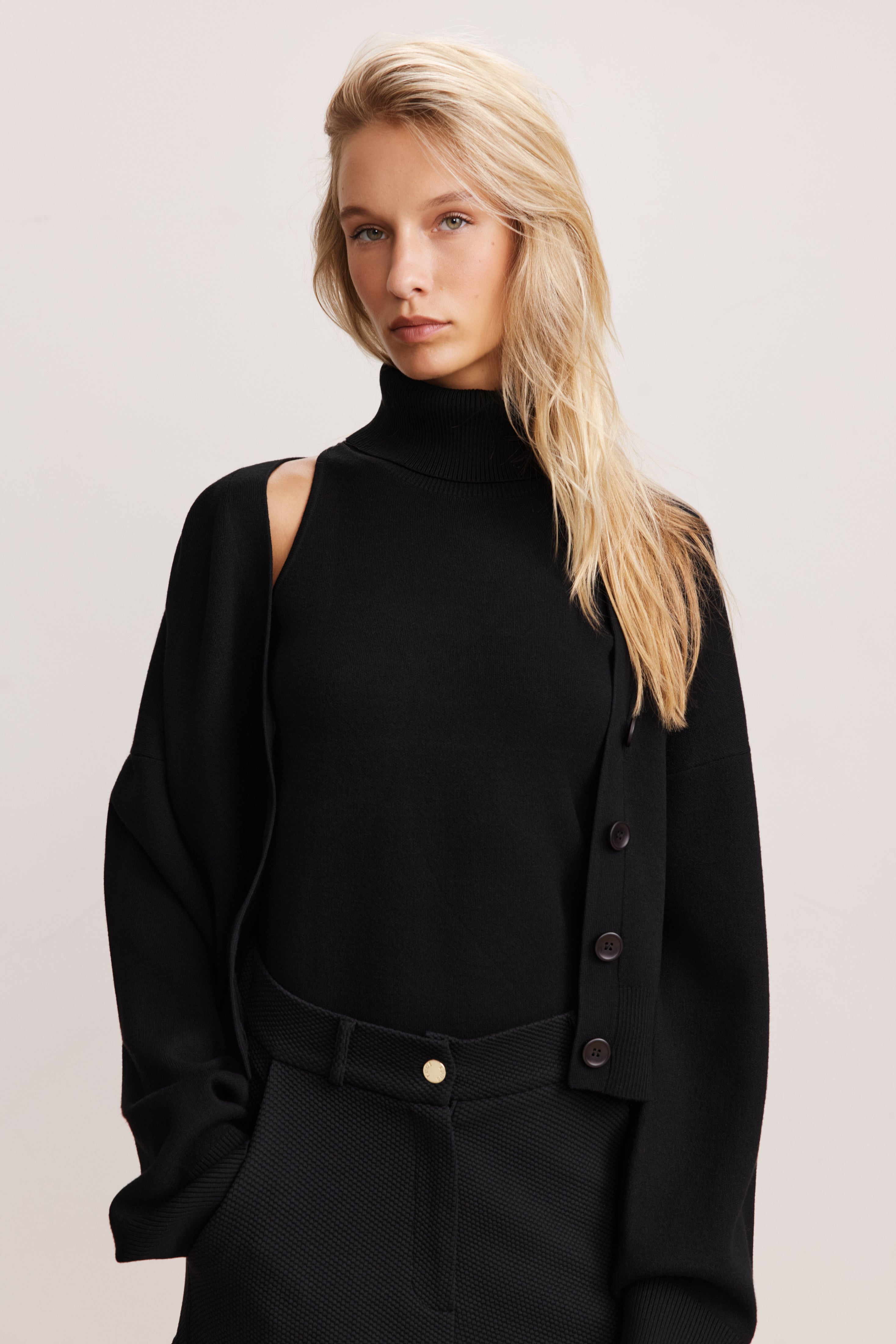 Olly Cardigan - Black
