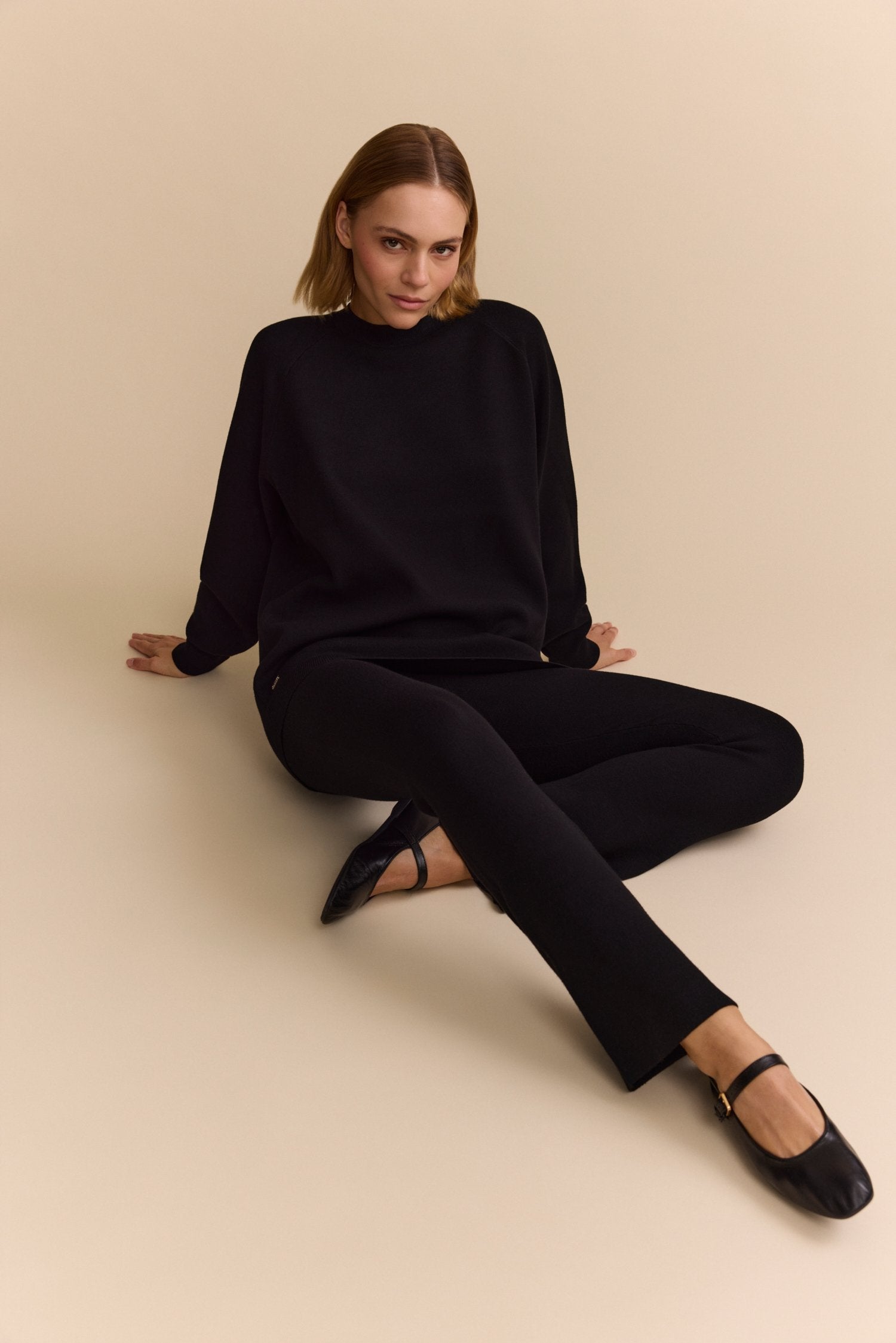 Olly Kick Flared Pants - Black