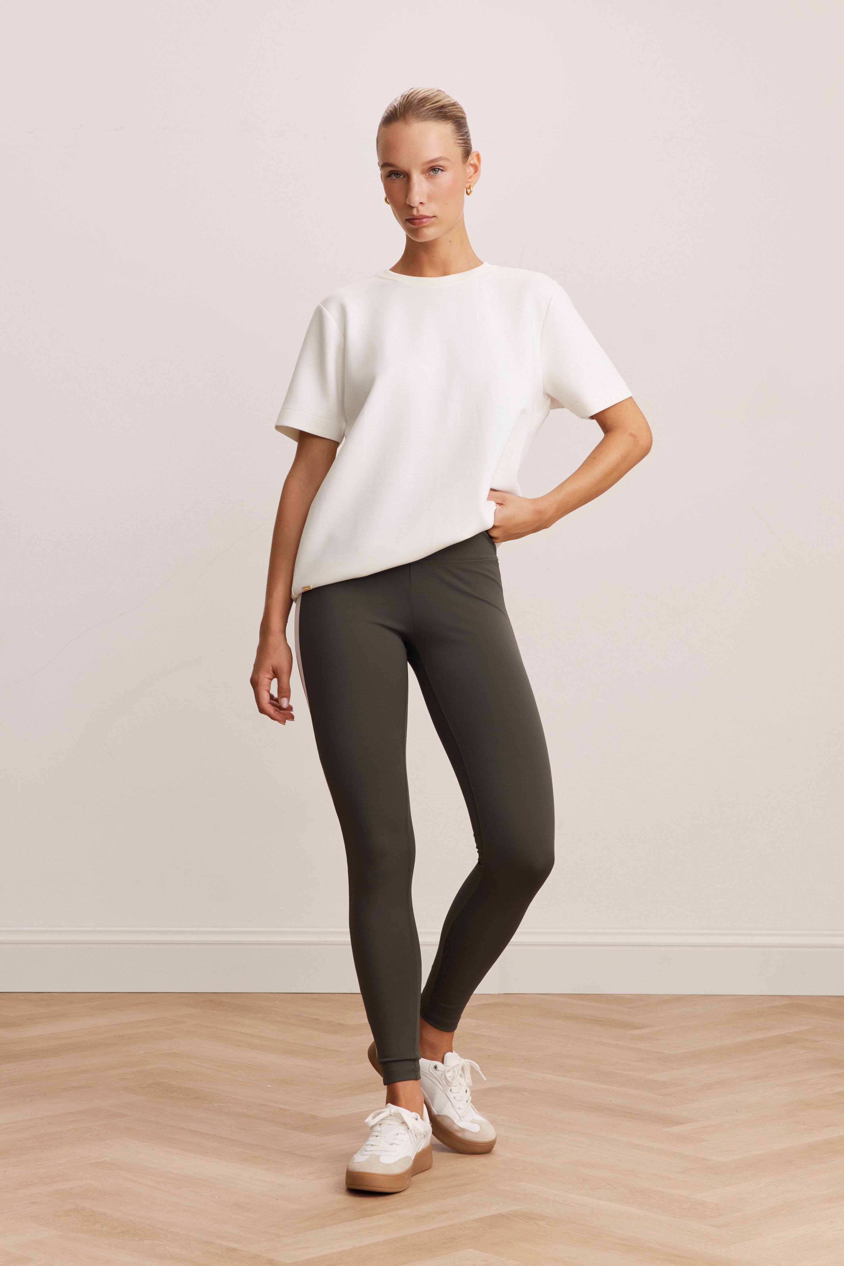 EVA modal blend slim fit tee - Marshmellow