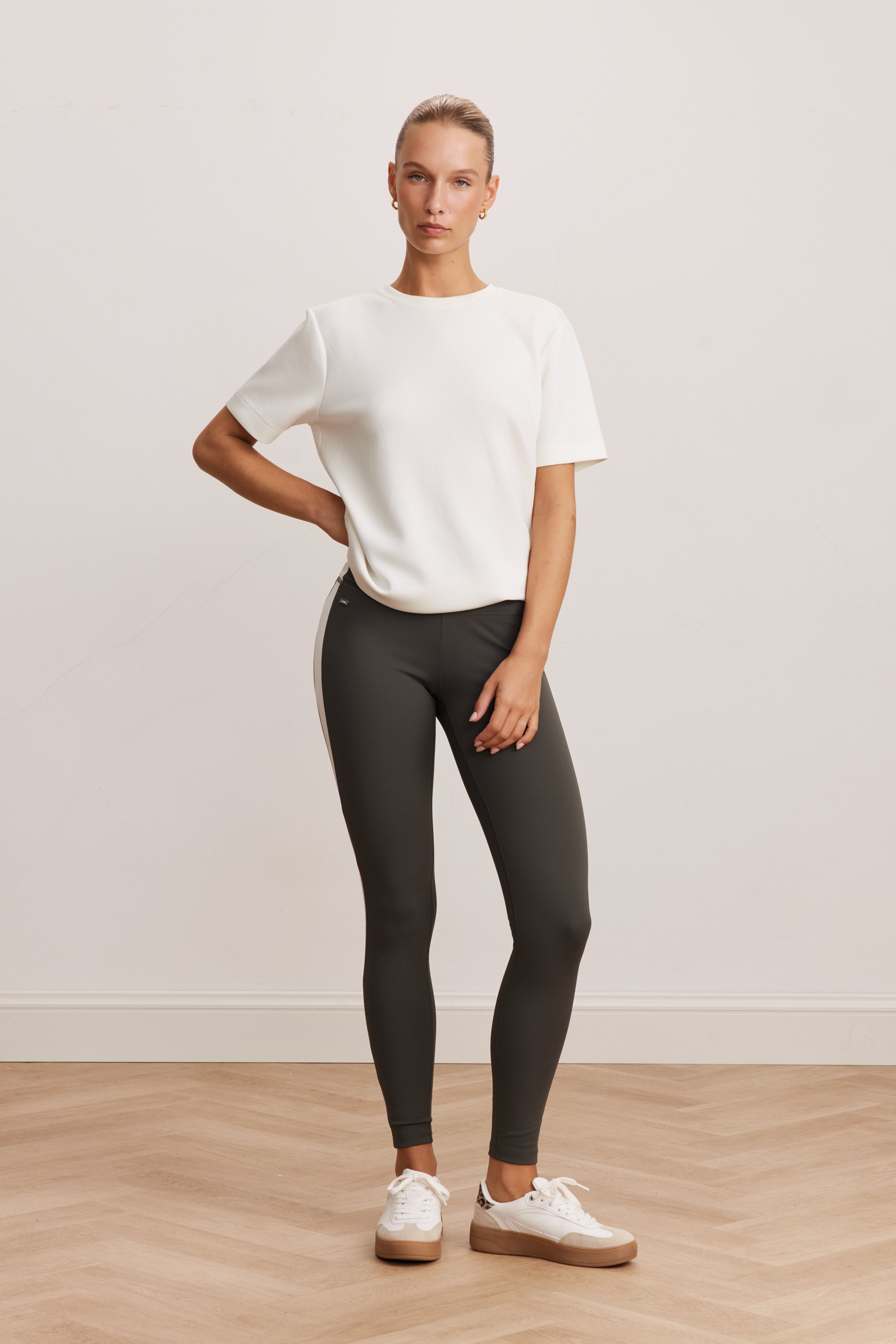 EVA modal blend slim fit tee - Marshmellow