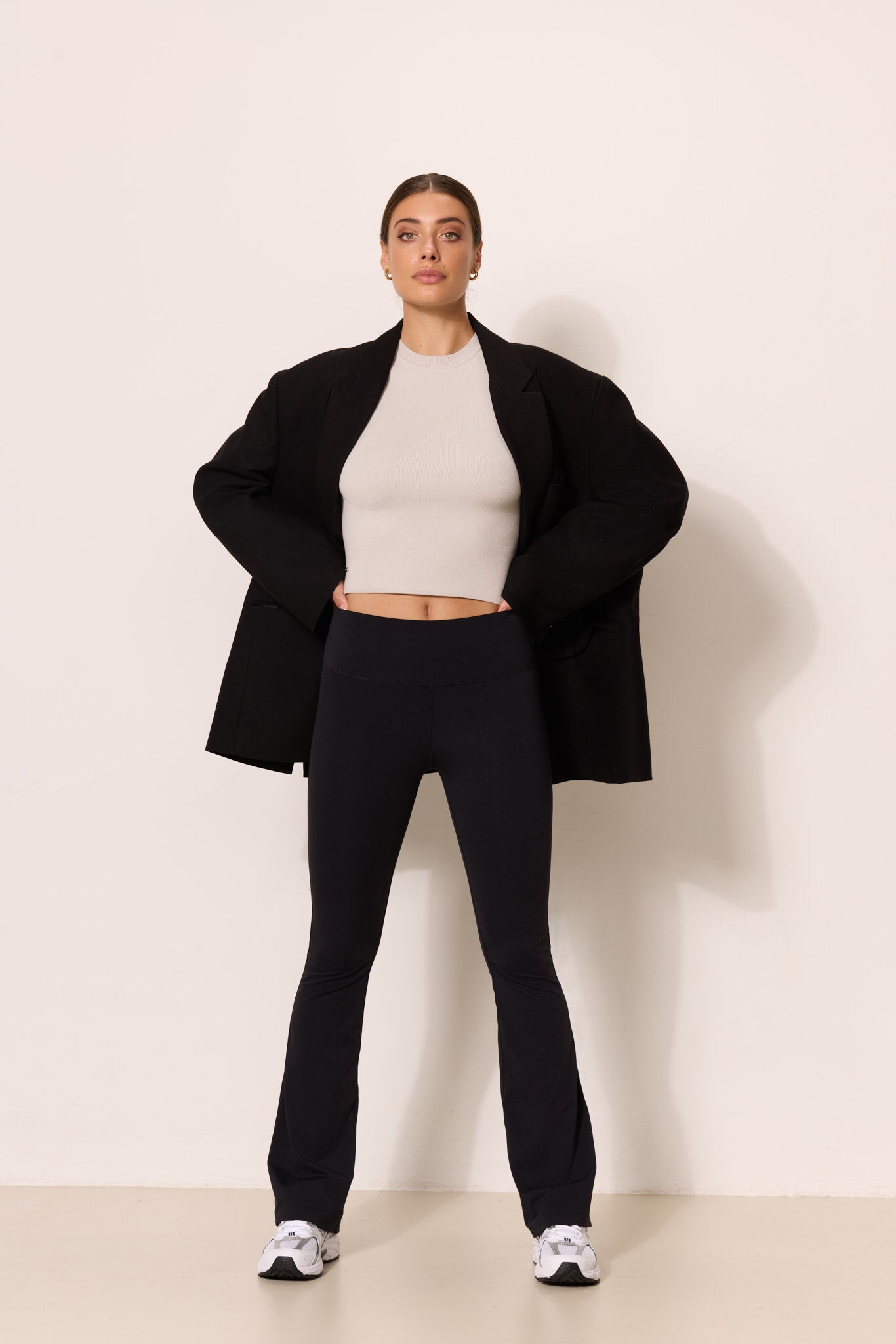 RIVER LIFT high-waisted flare legging - Black