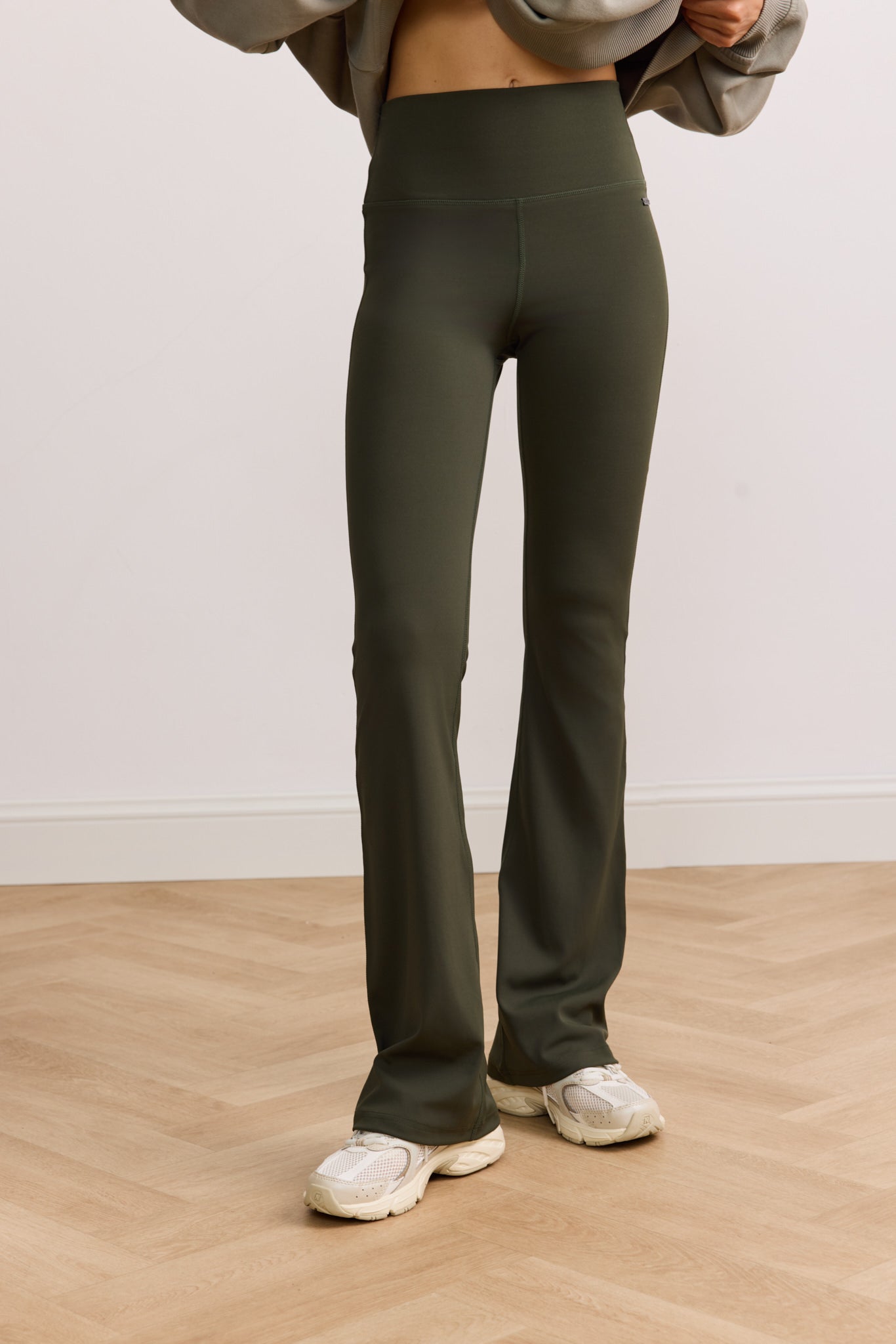 SIENNA SHAPE flared pants - Deep Moss